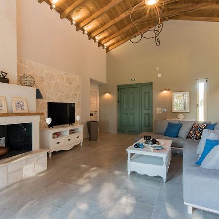 Astarte Villas - Laalu Private Villa With Pool Koukounariá المظهر الخارجي الصورة